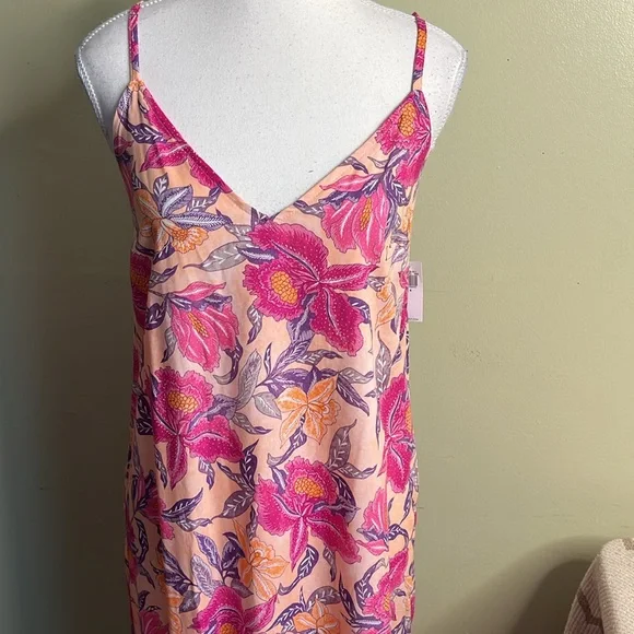 Old Navy sleeveless v- neckline tie back peach Floral Maxi Dress size small